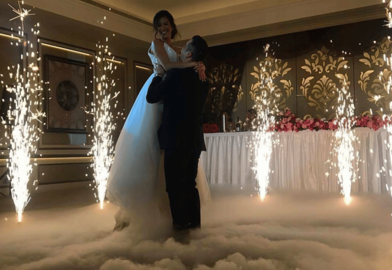 Fotobudka 360 - cięzki dym fontanna iskier - impreza360.pl