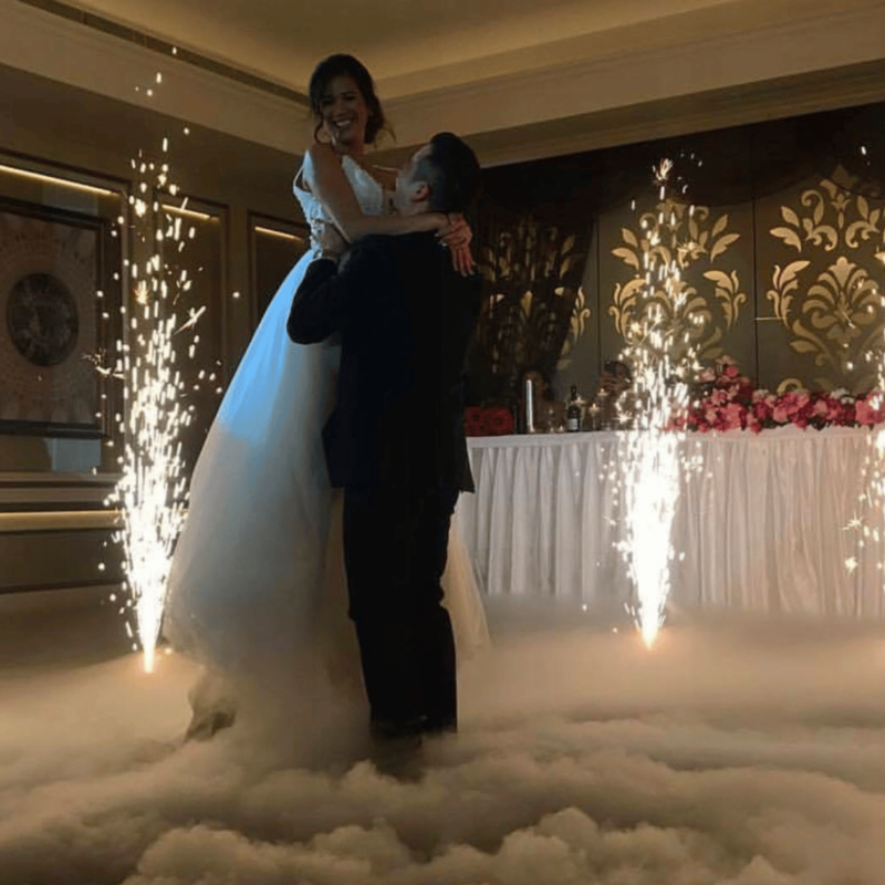 Ciężki dym i fontanny iskier- impreza360.pl